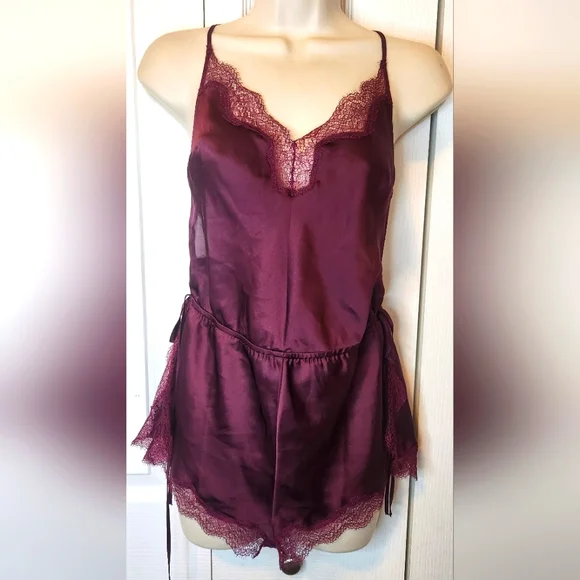 VICTORIA'S SECRET Burgandy Core Satin Side Tie Romper Size Small Lace - Picture 1 of 8